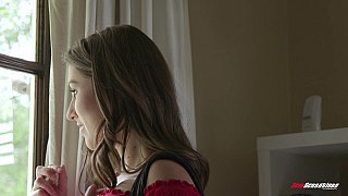 Ối! Bao cao su vô tình bị rách và xuất tinh vào - Người mẫu Pornhub nhỏ nhắn bị quan hệ và xuất tinh vào - Mini Julia