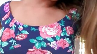 Cưỡng hiếp cô tình nguyện viên xinh đẹp