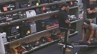 Chú rể say rượu cô dâu nứng lồn địt nhau cùng bạn thân