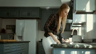 Lồn vợ bạn vẫn là cái lồn hảo hạng nhất