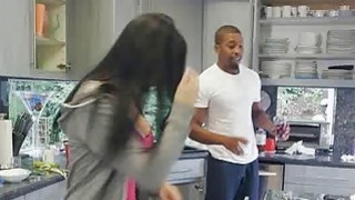 BFFS - Cầu thủ bóng rổ quan hệ với huấn luyện viên hư hỏng của họ