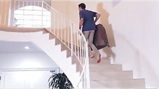 Người chồng để bà xã một mình với cậu cấp dưới để thử lòng chung thủy và cái kết