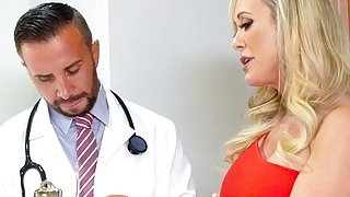 Vật lý trị liệu cho lồn em Karen Yuzuriha vú to