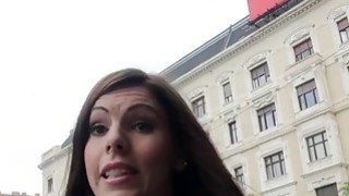 Em giúp việc chăm chỉ bú cu cho ông chủ