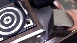 Ngày 12 tháng 7 năm 2023_Chị dâu của hàng xóm