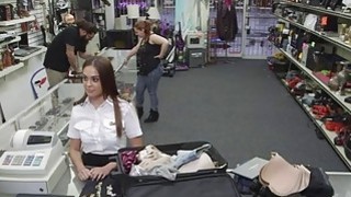 Em học sinh được người mình thích mời đến dự buổi tiệc rượu nhưng không biết cái bẫy đằng sau