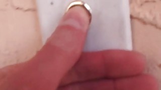 Jenna Jones đang quan hệ bằng miệng với cậu con trai riêng buồn chán của mình trong phòng khách sạn