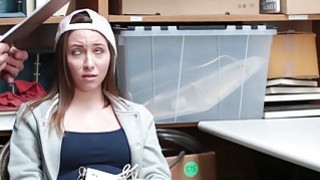 "Nhanh lên và địt đi!" Bạn gái đoan chính và đôi tình nhân trẻ ngày nào cũng quan hệ không dùng bao cao su, con cặc dài ra vào, xuất tinh vào âm hộ ~ Chàng trai nghỉ ngơi rồi lại đánh tiếp...