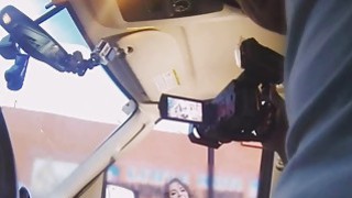 ông tuy già nhưng khỏe, chịch cô cháu gái hiếu thảo đến chăm sóc