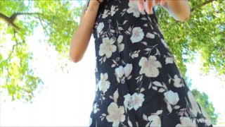 Chuyện tình dục với Chồng yêu chán nãn, bà xã dùng tiền gọi trai bao để thỏa mãn