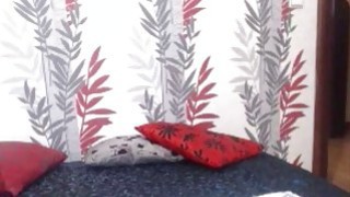 Cô giáo trẻ non nớt bị học trò trả bài tập thể