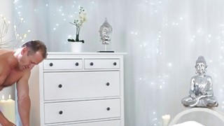 Uh huh ah ~ slutty B bang bang sex show phát sóng trực tiếp sau khi cắm pussy và cắm miệng ~ tinh dịch đầy tinh trong miệng và nó rất ngon để ăn đủ, sự cám dỗ nồng nhiệt