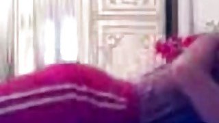 ông xã mải mê công việc, người vợ ở nhà chìm đắm tình dục với bố chồng