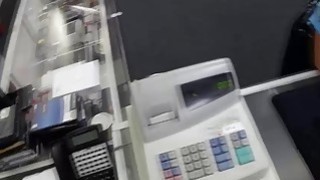 Bố chịch cô con gái lồn xinh ngay trong đêm sinh nhật