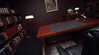 ép làm tình em đồng nghiệp mỏ hỗn, ai ngờ bị hấp ngược lại