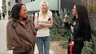 Nắc cô chị lười biếng khi về quê