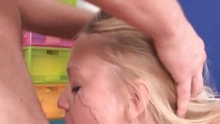 Liều ăn nhiều, cậu học trò thành công đụ cô giáo khi được dẫn về nhà