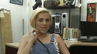 Má kế trừng phạt cô con gái riêng ham chơi bỏ học đại học