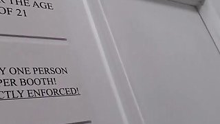 JUNY-069 Cô gái dâm đãng và đầy dục vọng với bộ ngực khủng, một cô gái 3P với bộ ngực khủng! Shida Miyazaki Takarada Miyazaki