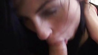 Em đừng nói gì nhé tý cô cho bắn tinh vào lồn