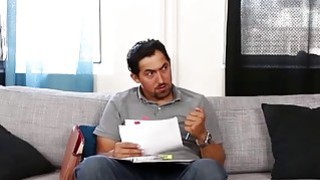 Đem lồn đẹp cho xã hội đen địt để xóa nợ