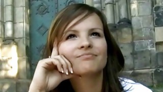 Bé Thỏ khép chặt mép lồn để tinh trùng của bạn trai ra nhiều nhất