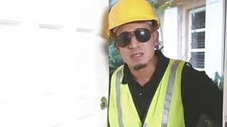 Yaoyao, một người mẫu trẻ đến từ Bắc Kinh, cùng những người bạn gái đáng yêu của cô đang biểu diễn một chương trình thân thiện. Hãy xem cảm giác xuất tinh cực khoái như thế nào và tận hưởng cảm giác xuất tinh theo phong cách vườn nhé!