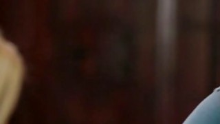 Xem phim Sex Education, tôi lặng người vì 1 câu nói