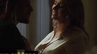 [Không kiểm duyệt] Một nữ sinh trung học có cùng khuôn mặt và bộ ngực khủng, đang thủ dâm với một chiếc máy rung trong âm hộ, rung cái âm hộ chặt chẽ của mình một cách điên cuồng, thì thầm những lời tục tĩu, rên rỉ và rên rỉ, thật là dâm đãng! Tôi cần một cái "của quý" lớn để quan hệ với cô ấy đến chết!