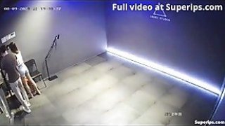 Đi du lịch cùng cô bạn thân