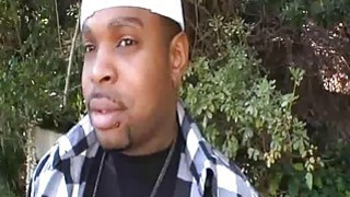 Trộm nhìn người phụ nữ hàng xóm và cái kết sung sướng