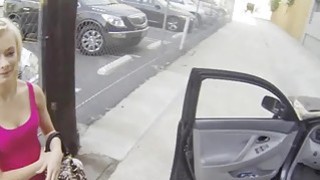 Cậu em trai nhút nhát được một người chị họ nứng cho biết mùi đời