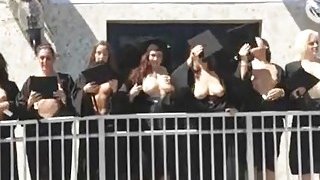 Truyện khiêu dâm được giới thiệu tràn lan trên TikTok