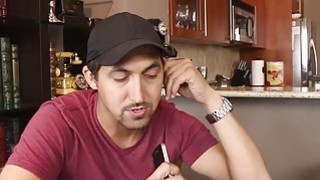 Bố người chồng mút bướm cô người yêu của con trai về quê thăm nhà