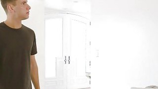 Chính sách độc lạ của công ty giúp nhân viên gắn kết nhau hơn