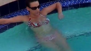 Ừm, đừng dừng lại, hãy dùng nhiều lực hơn, nhanh hơn, sự kỳ diệu của thành phố