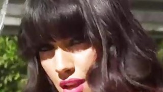 Cô em gái đang ngủ thì bị địt