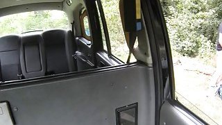 Làm quen được em nhân viên quán cafe, đánh liều dẫn về nhà và cái kết