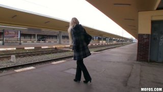 đi đi chơi, cô người tình của con trai mang thai của... bố chồng