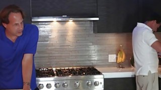 bú cu bắn vào mồm