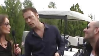 Cô thủ thư kính cận với vẻ ngoài nghiêm túc nhưng thật ra dâm vl