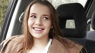 Con rên bé thôi không mẹ nghe thấy bây giờ