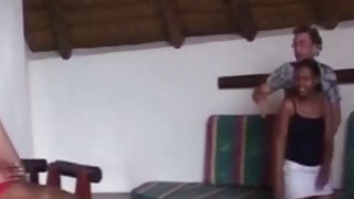 Lén loạn luân cùng chị dâu bím không lông