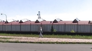 Chị họ thích nude ở nhà bất chấp có cậu em họ đang sống chung