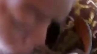 "Ze Ze Feng Shang" Cảm giác khóe miệng giật giật dữ dội, tôi cảm thấy bóng đen của sự sợ hãi