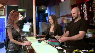 Tôi lỡ buồi địt nát lồn em vợ có cả thai