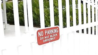 Yêu mẹ của thằng bạn thân