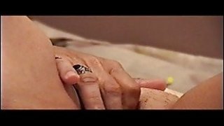 Bố dượng nữa đêm vào phòng 2 cô con gái và cái kết bất ngờ