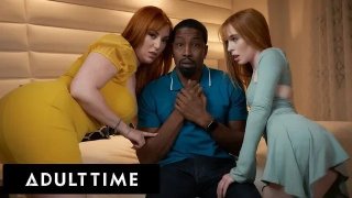 Thanh niên tranh thủ móc cô bé eny văn phòng ngủ gục ở rạp phim