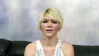 KTV4P hai bà vợ tuyệt đỉnh tính tình tốt bụng và một người trông coi và canh cửa